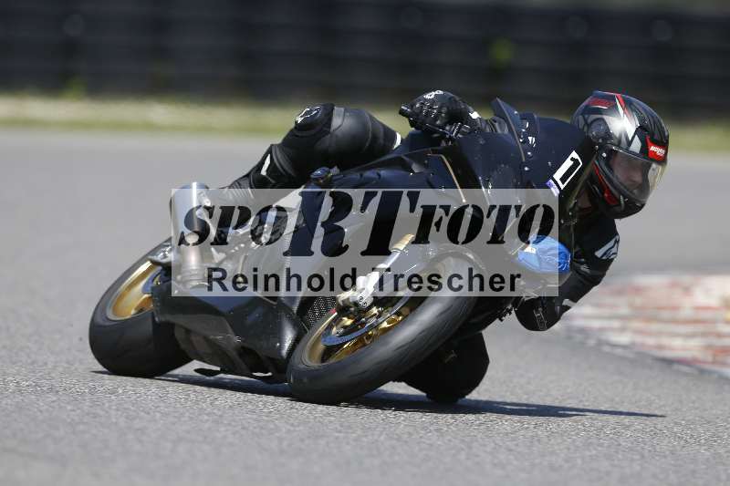 /44 09.08.2025 Plüss Moto Sport ADR/Freies Fahren/1